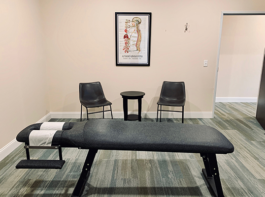 Chiropractic-Pooler-GA-treatment-table.jpg